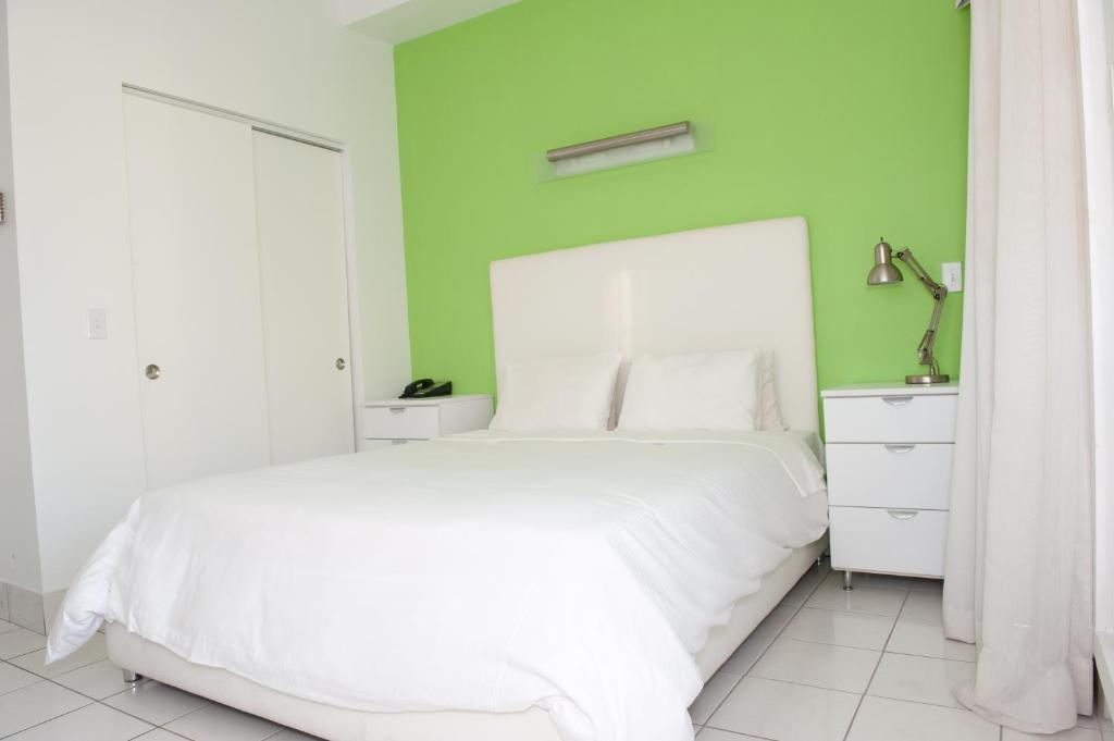 Hotel Dolce Villa Providence Bagian luar foto