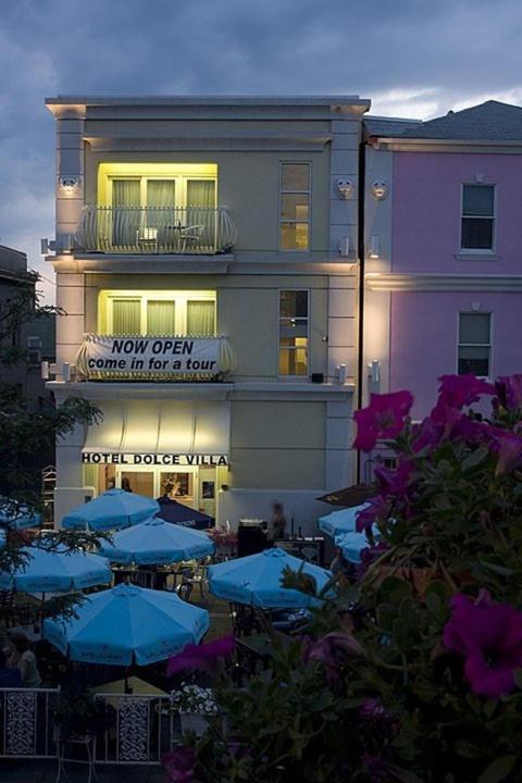 Hotel Dolce Villa Providence Bagian luar foto